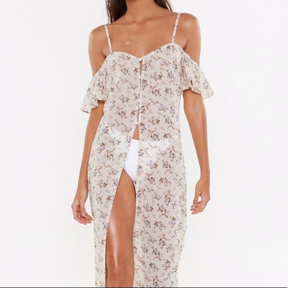 Nasty Gal Chiffon Floral Cover-Up Maxi Dress🌸